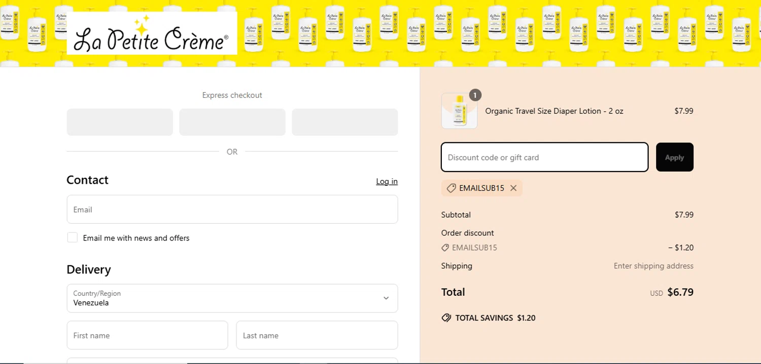 La Petite Creme promo code screenshot showing code EMAILSUB15 applied at La Petite Creme checkout page. Uploaded by SimplyCodes community member juanisaac on Apr 18, 2025