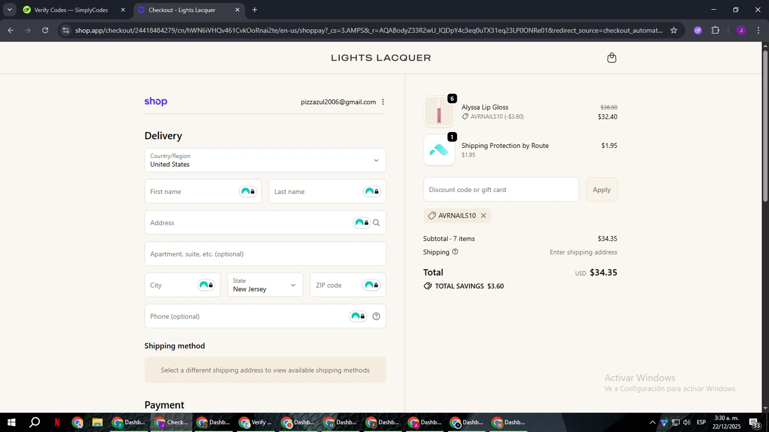 Lights Lacquer promo code screenshot showing code AVRNAILS10 applied at Lights Lacquer checkout page. Uploaded by SimplyCodes community member ComeBurra123 on Dec 22, 2025