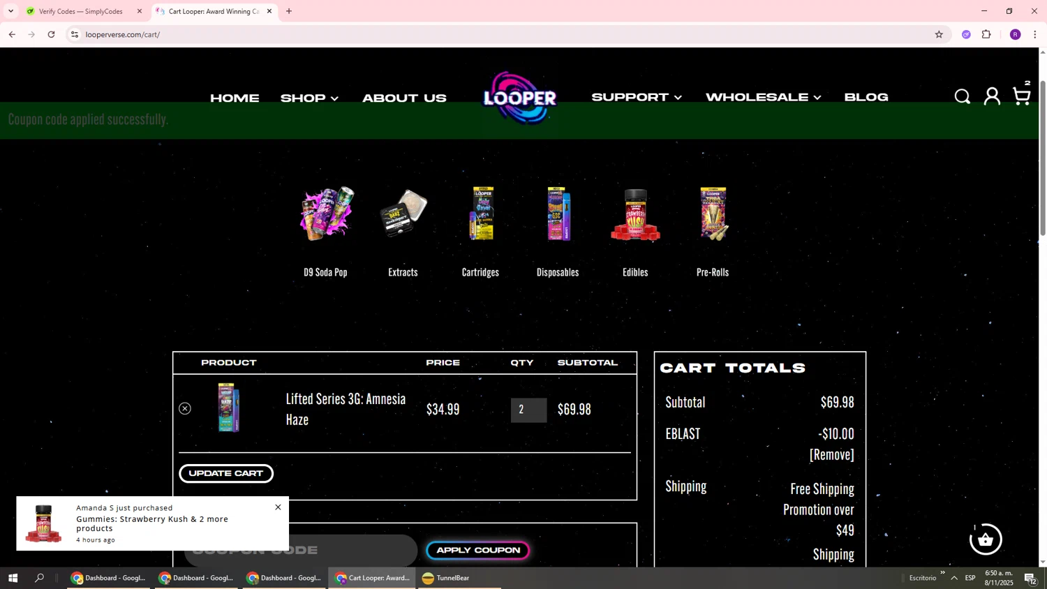 LooperVerse coupon code screenshot showing code Eblast applied at LooperVerse checkout page. Uploaded by SimplyCodes community member ukemochi on Nov 8, 2025