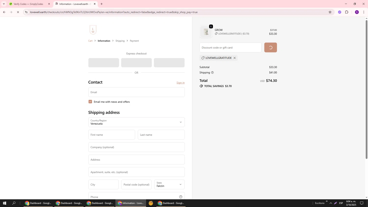 Lovewell discount code screenshot showing code LOVEWELLGRATITUDE applied at Lovewell checkout page. Uploaded by SimplyCodes community member ukemochi on Oct 3, 2025