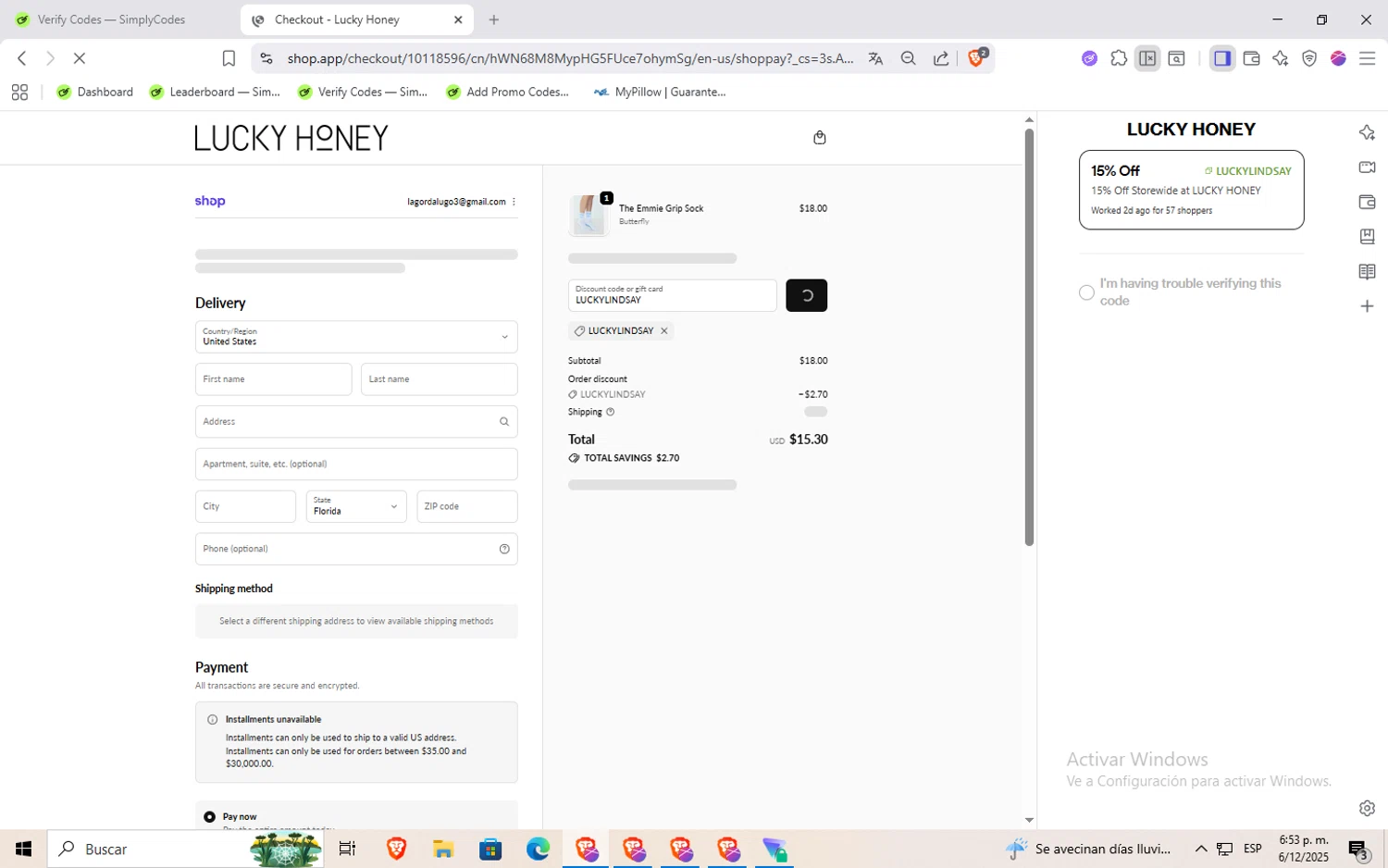 LUCKY HONEY discount code screenshot showing code LUCKYLINDSAY applied at LUCKY HONEY checkout page. Uploaded by SimplyCodes community member Rayyyyyy on Dec 6, 2025