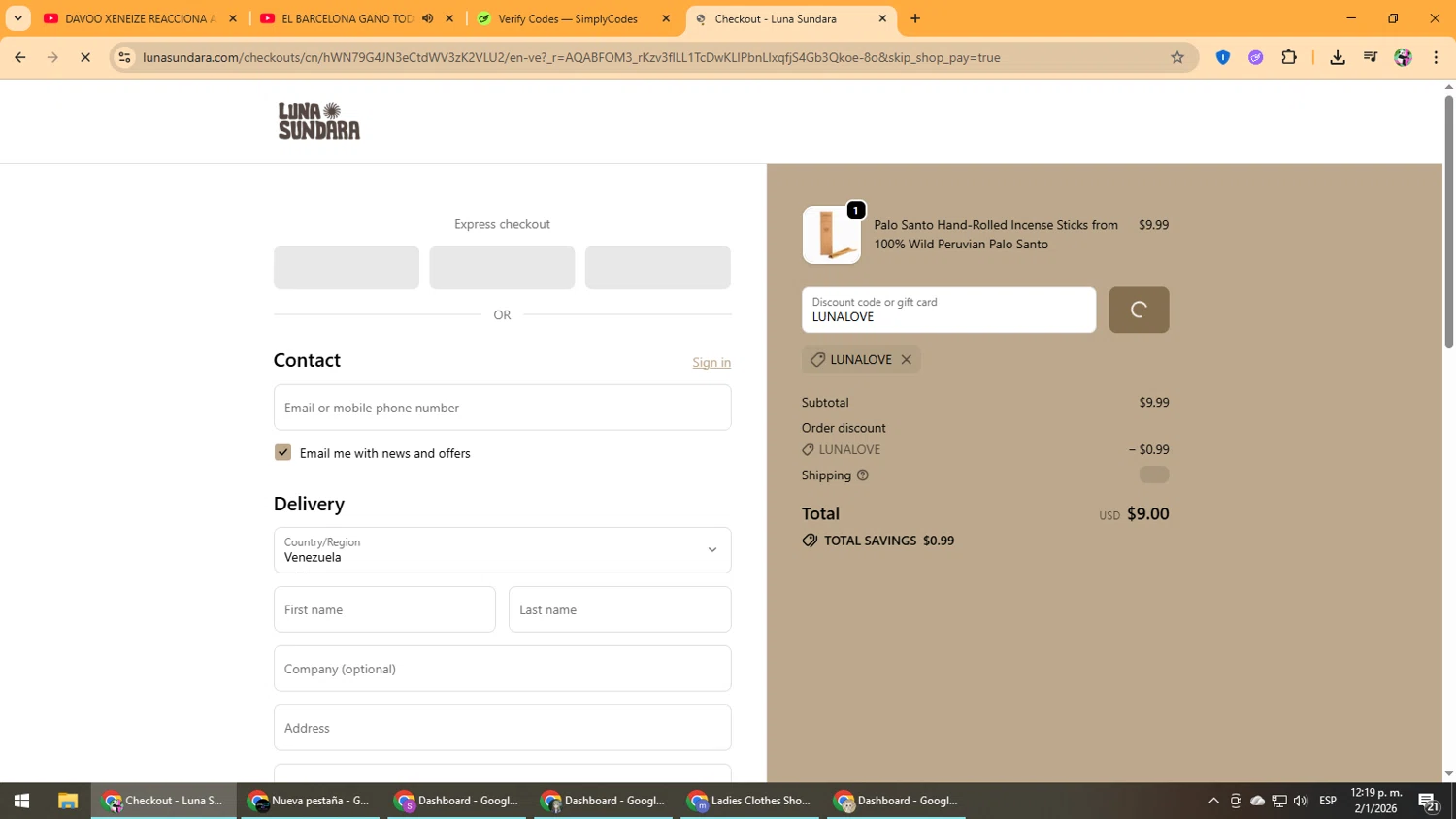 Luna Sundara checkout page showing Luna Sundara promo code box | Screenshot taken by SimplyCodes community member on Jan 2, 2026
