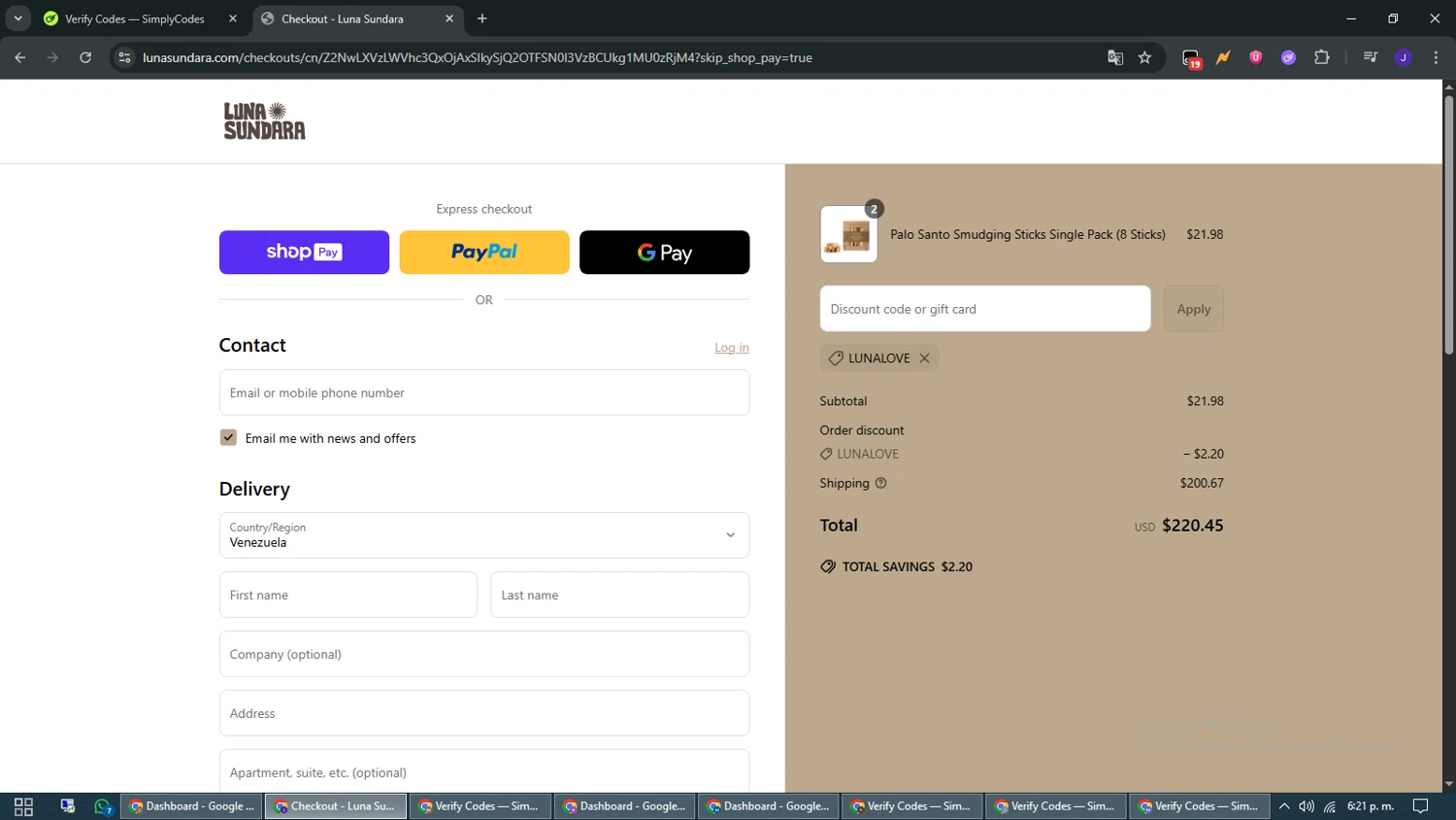 Luna Sundara promo code screenshot showing code LUNALOVE applied at Luna Sundara checkout page. Uploaded by SimplyCodes community member WiseMaven9968 on Jun 18, 2025