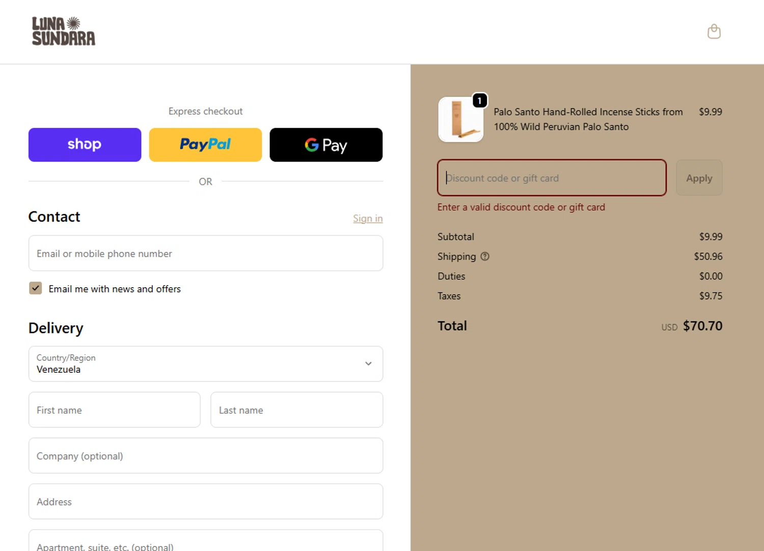 Luna Sundara promo code screenshot showing code GIFTFROMLUNA applied at Luna Sundara checkout page. Uploaded by SimplyCodes community member BANKAI on Jan 2, 2026