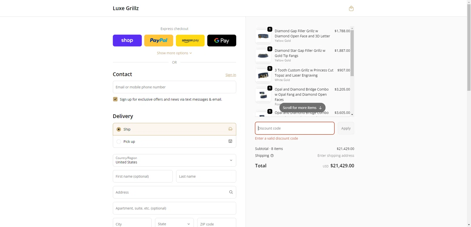 Luxe Grillz promo code screenshot showing code FLASHSALE applied at Luxe Grillz checkout page. Uploaded by SimplyCodes community member PromoAdmiral6652 on Nov 11, 2025