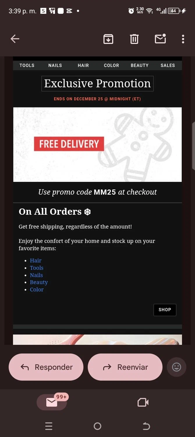 Mat&Max promo code screenshot showing code MM25 applied at Mat&Max checkout page. Uploaded by SimplyCodes community member kellymoreno on Dec 25, 2025