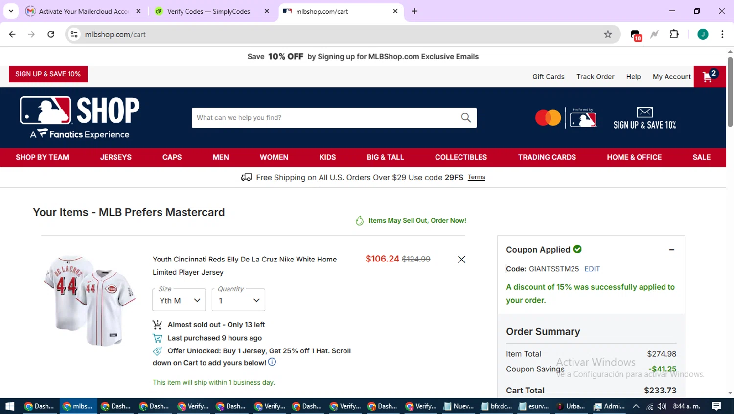 Minnesota Twins promo code screenshot showing code GIANTSSTM25 applied at Minnesota Twins checkout page. Uploaded by SimplyCodes community member SavvyCurator1770 on Aug 20, 2025