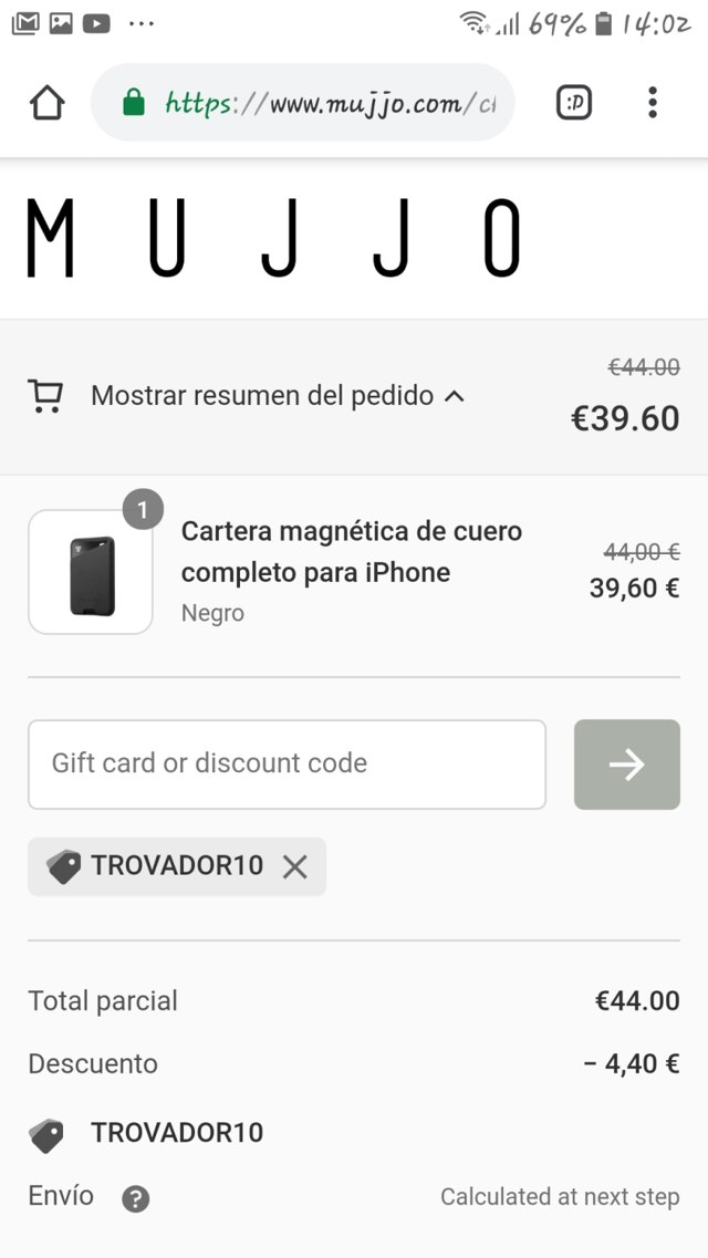 Mujjo checkout page showing Mujjo discount code box | Screenshot taken by SimplyCodes community member on Dec 22, 2022