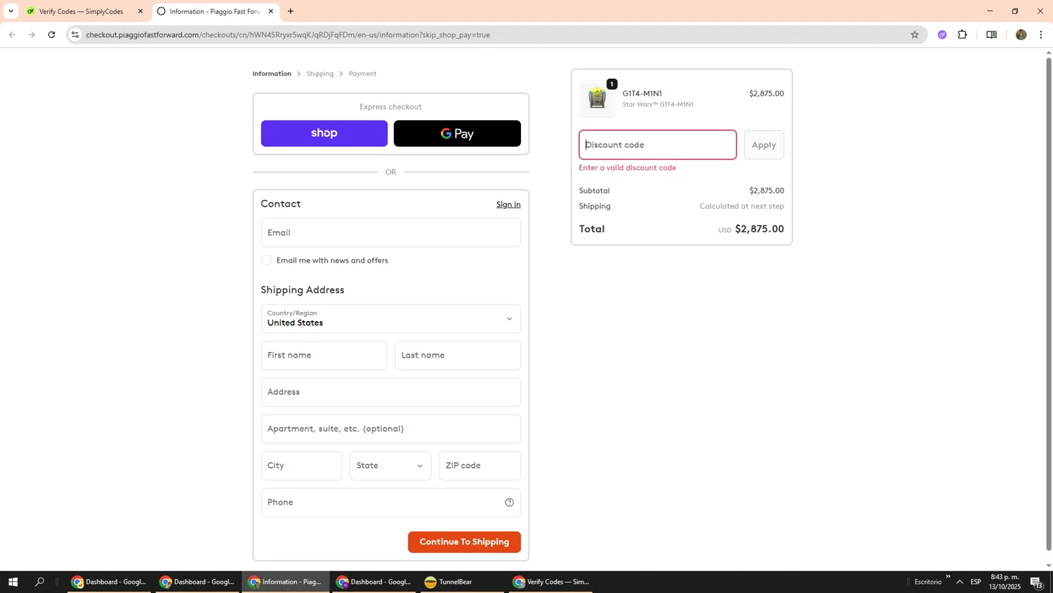 Piaggio Fast Forward promo code screenshot showing code DROID15 applied at Piaggio Fast Forward checkout page. Uploaded by SimplyCodes community member Phoenix585 on Oct 14, 2025