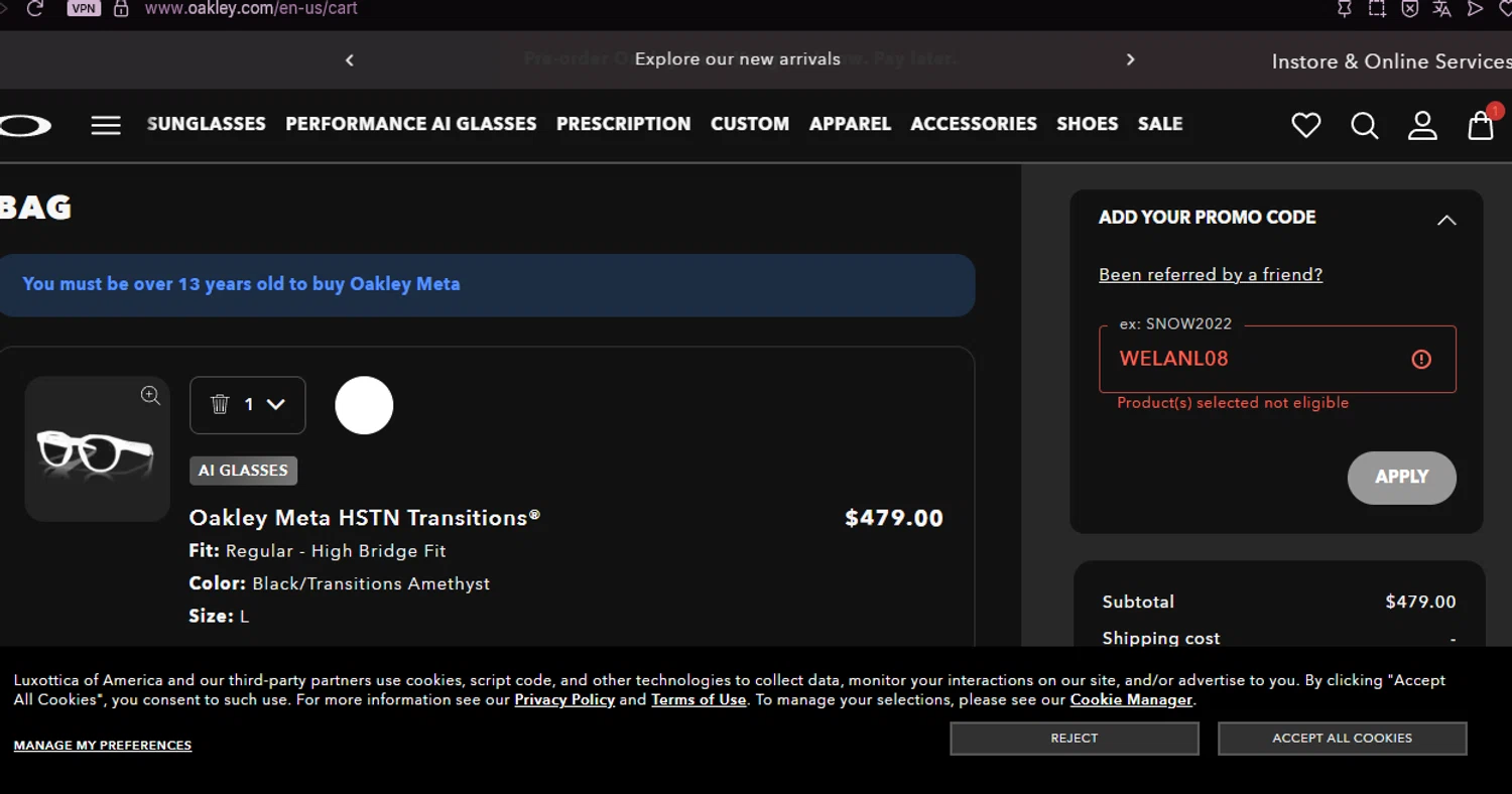 Oakley promo code screenshot showing code WELANL08 applied at Oakley checkout page. Uploaded by SimplyCodes community member chepipi on Sep 29, 2025