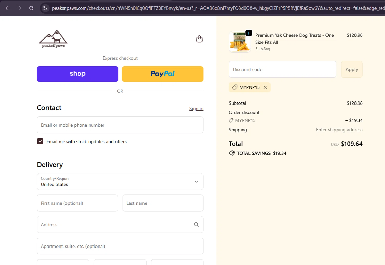 PeaksnPaws promo code screenshot showing code MYPNP15 applied at PeaksnPaws checkout page. Uploaded by SimplyCodes community member Samu10 on Nov 27, 2025