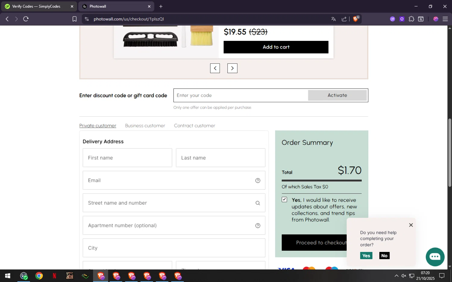 Photowall discount code screenshot showing code DISCOUNT15 applied at Photowall checkout page. Uploaded by SimplyCodes community member batmann_28 on Oct 21, 2025