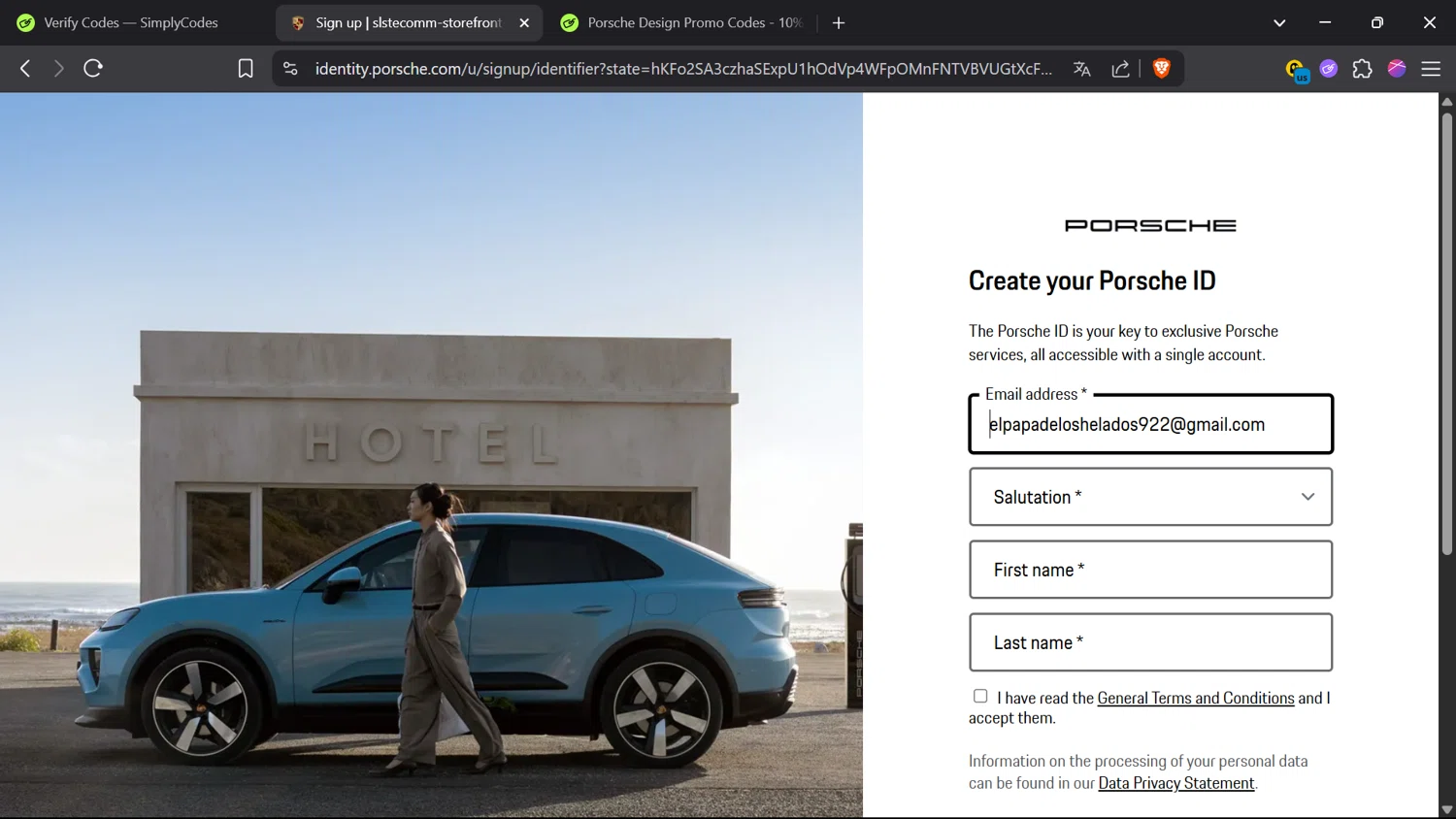 Porsche Design promo code screenshot showing code HONEYXPD applied at Porsche Design checkout page. Uploaded by SimplyCodes community member Elsuanfonson on May 25, 2025