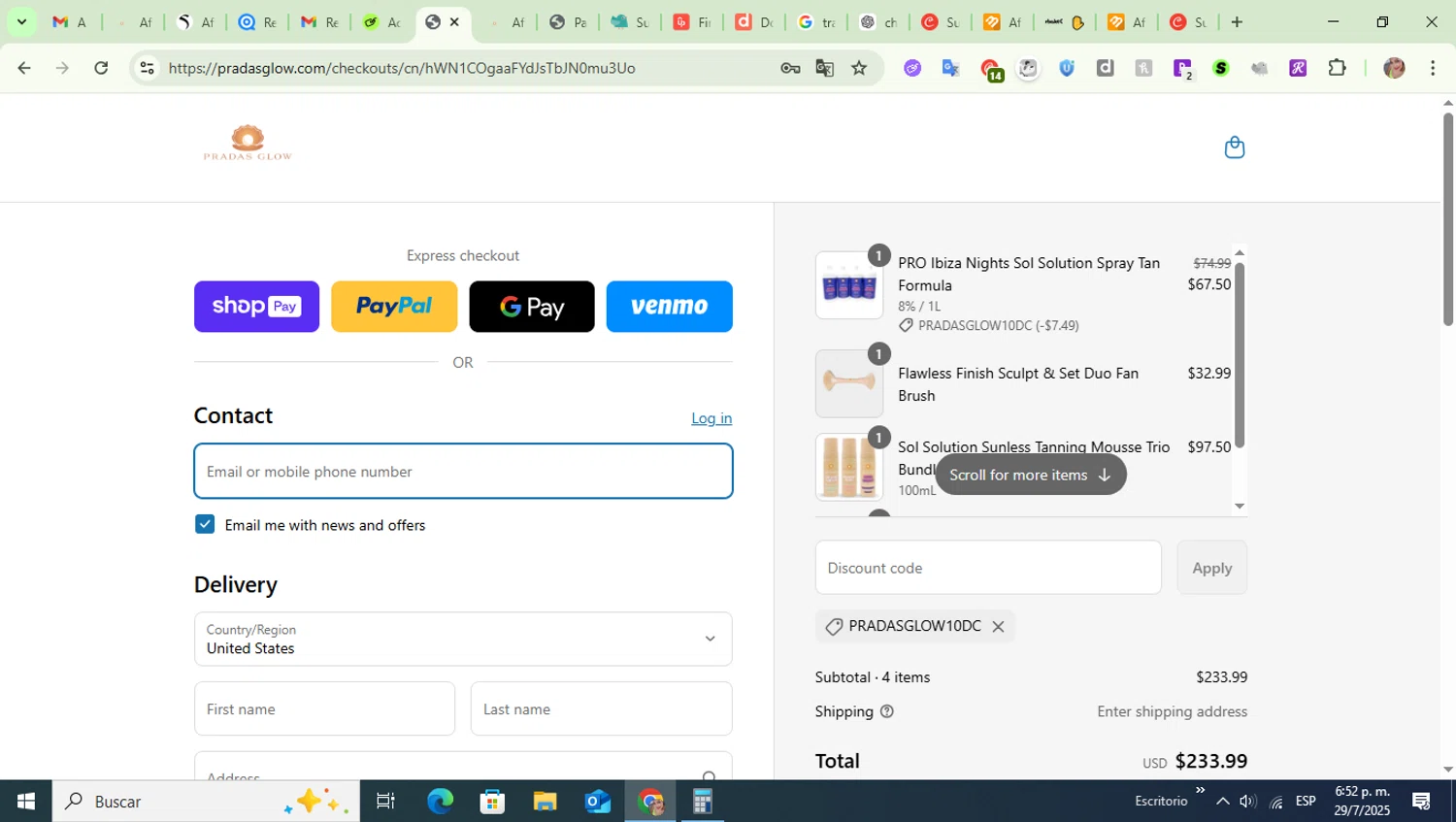 Pradas Glow coupon code screenshot showing code PRADASGLOW10DC applied at Pradas Glow checkout page. Uploaded by SimplyCodes community member diosbeidycolina on Jul 29, 2025