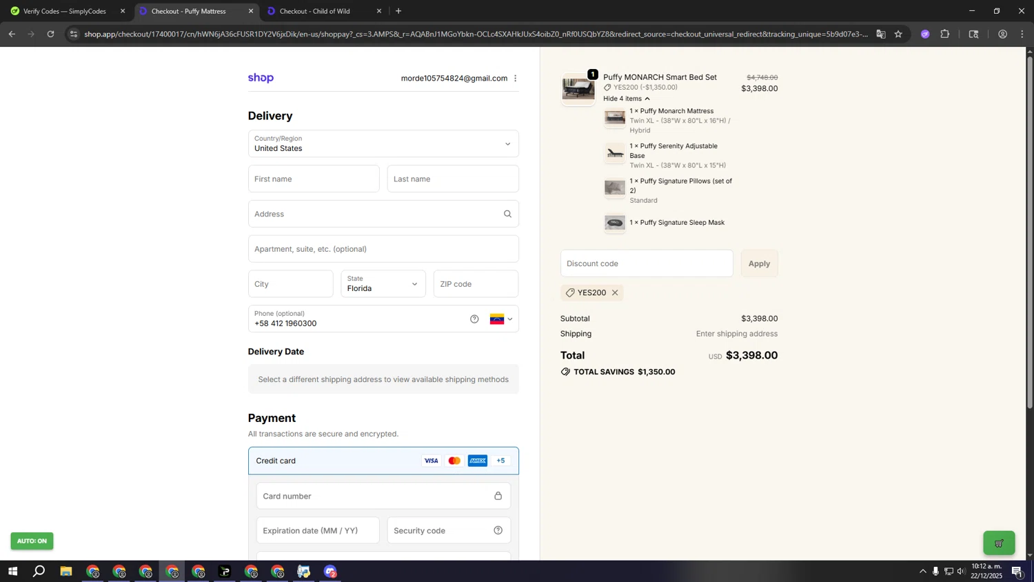 Puffy promo code screenshot showing code YES200 applied at Puffy checkout page. Uploaded by SimplyCodes community member qqqqqqqqqqqqq on Dec 22, 2025