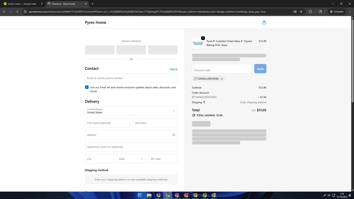 Pyrex promo code screenshot showing code DANIELLEREVIEWS applied at Pyrex checkout page. Uploaded by SimplyCodes community member AVATIGRITO on Dec 31, 2025