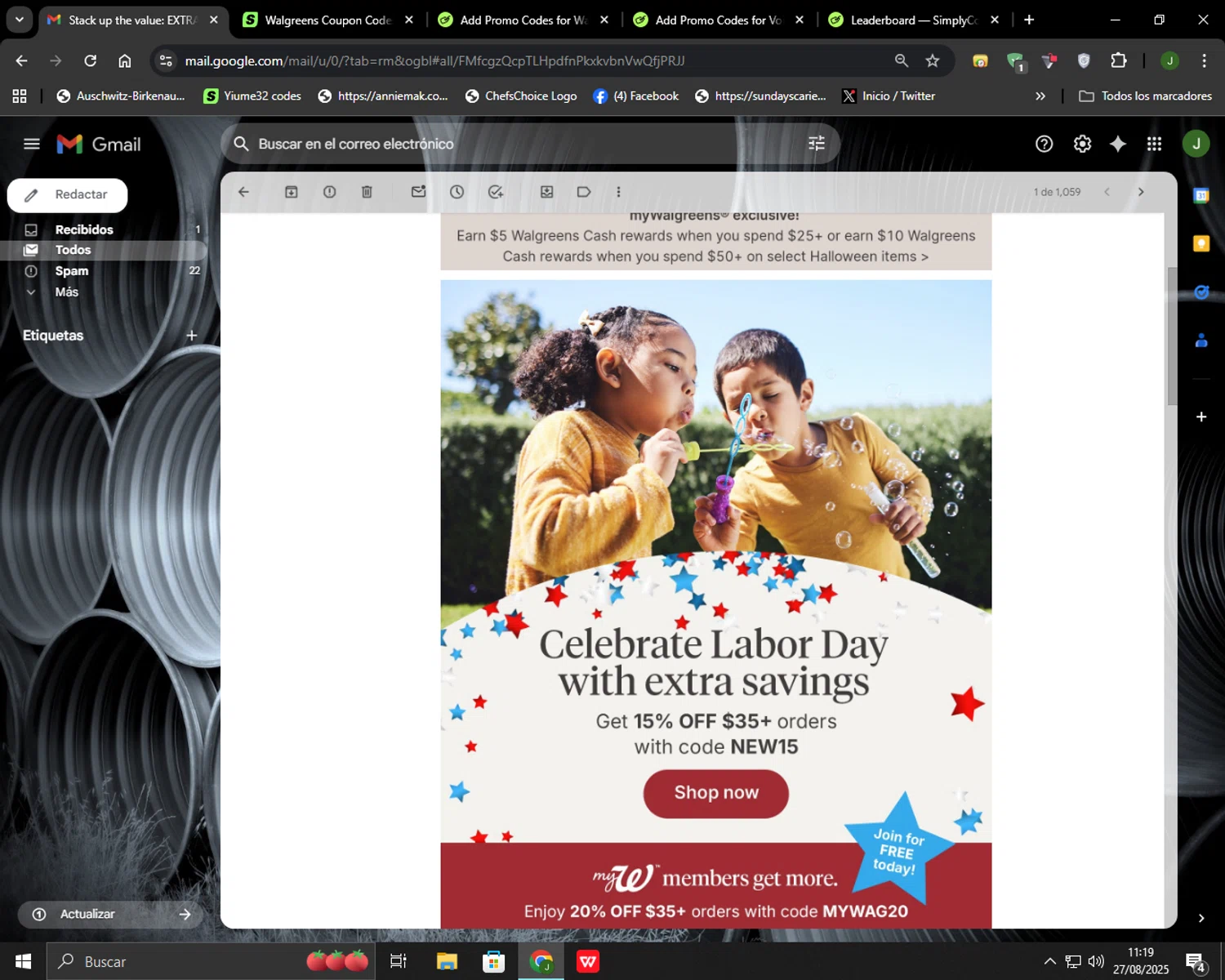 Walgreens coupon code screenshot showing code NEW15 applied at Walgreens checkout page. Uploaded by SimplyCodes community member Codehunter on Aug 27, 2025