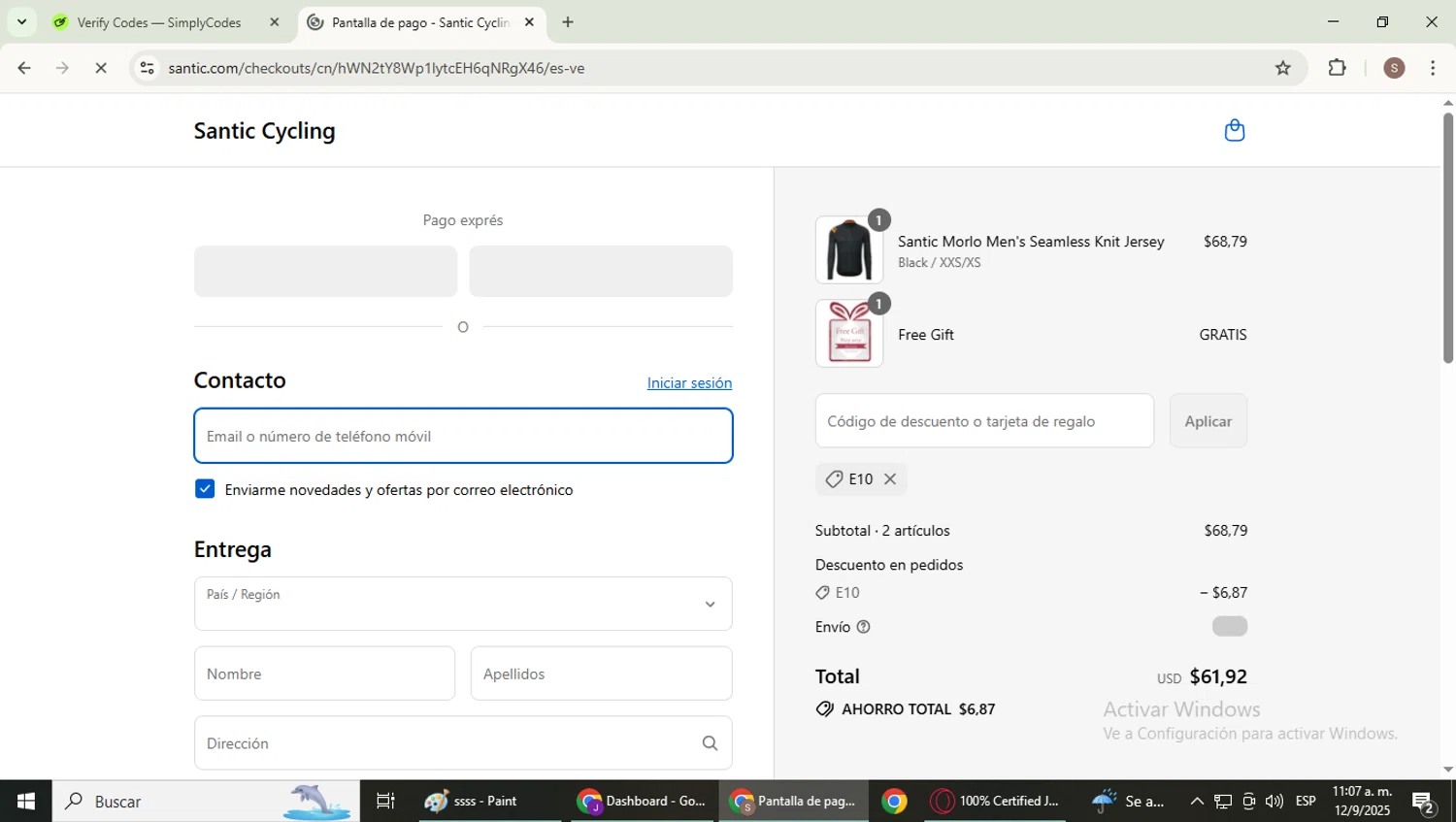 Santic Cycling promo code screenshot showing code E10 applied at Santic Cycling checkout page. Uploaded by SimplyCodes community member WiseExpert2972 on Sep 12, 2025