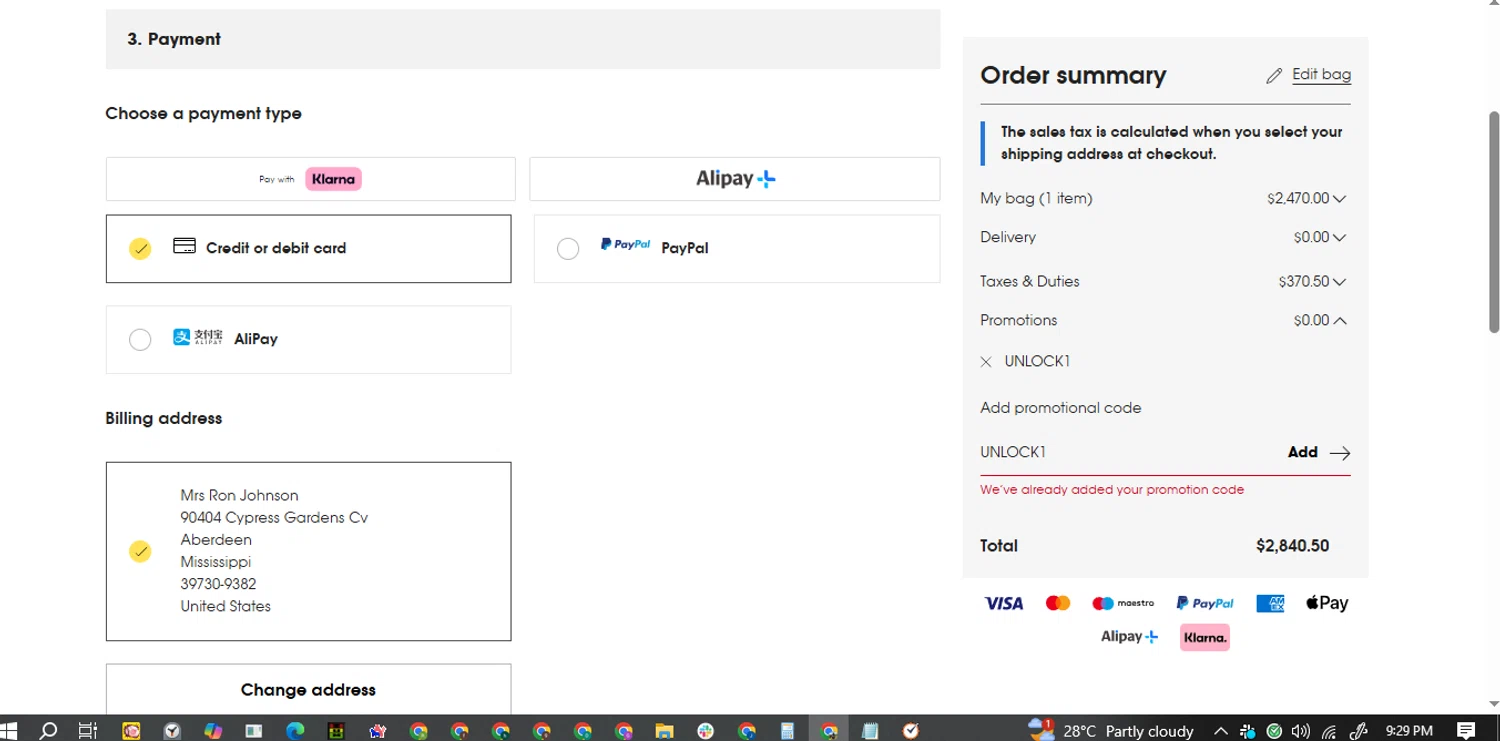 Selfridges promo code screenshot showing code UNLOCK1 applied at Selfridges checkout page. Uploaded by SimplyCodes community member gonzalodamole on Nov 9, 2025