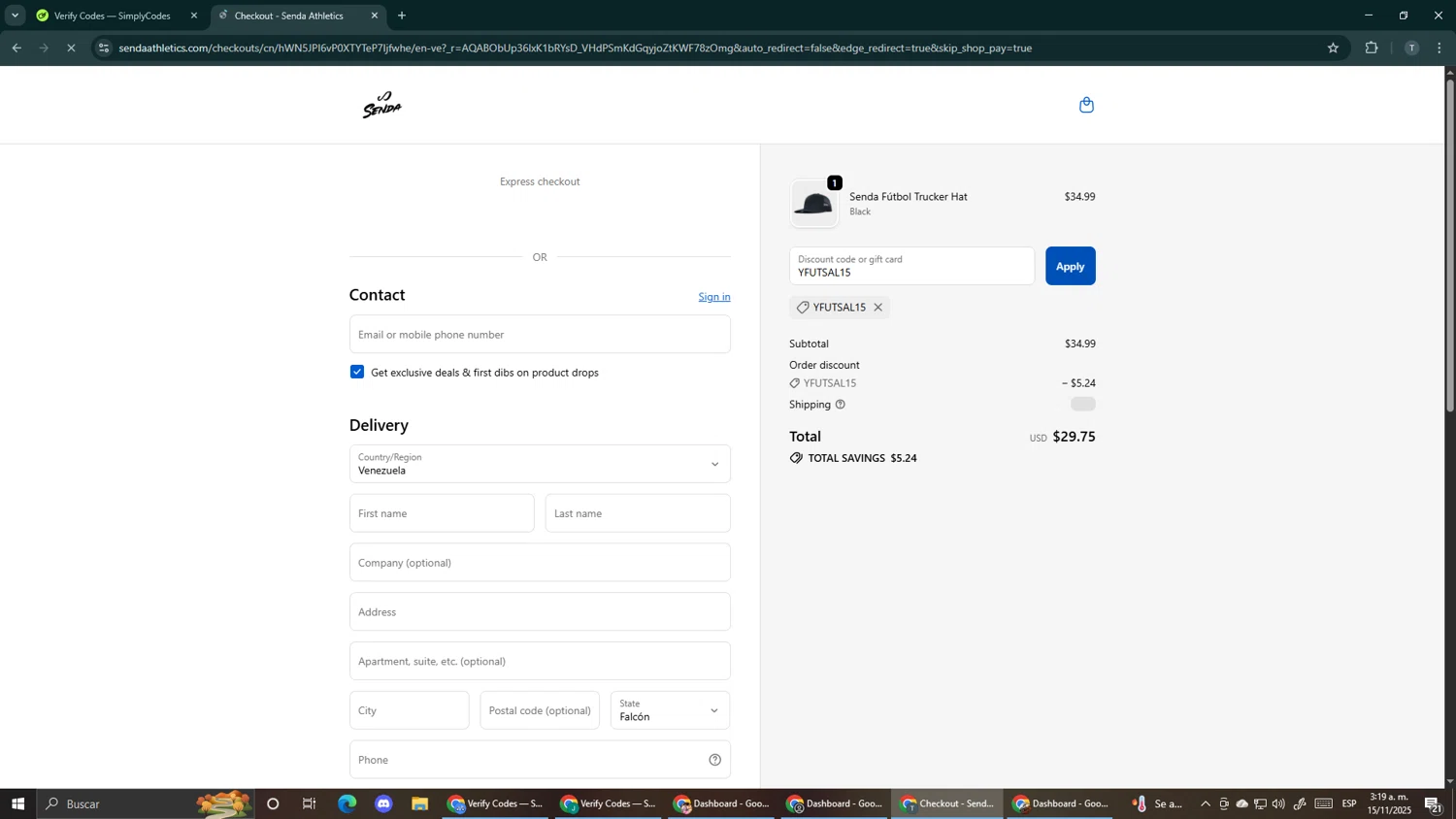 Senda Athletics checkout page showing Senda Athletics promo code box | Screenshot taken by SimplyCodes community member on Nov 15, 2025