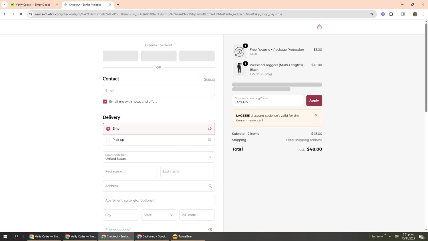 Senita Athletics promo code screenshot showing code LACEE15 applied at Senita Athletics checkout page. Uploaded by SimplyCodes community member Phoenix585 on Nov 15, 2025
