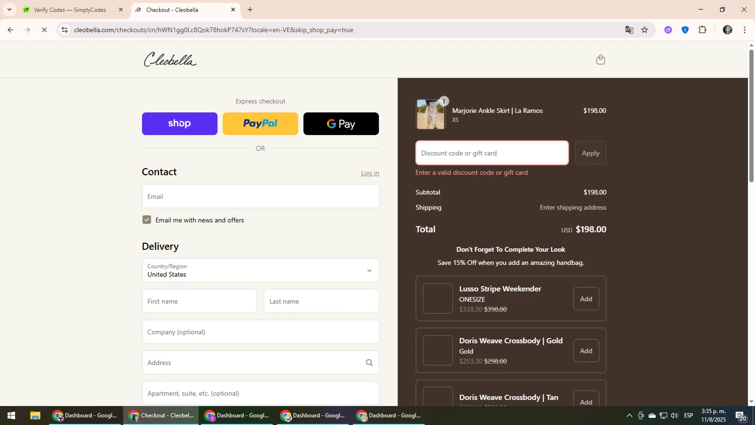 Cleobella discount code screenshot showing code LAURIE15 applied at Cleobella checkout page. Uploaded by SimplyCodes community member CleverLynx6871 on Aug 11, 2025