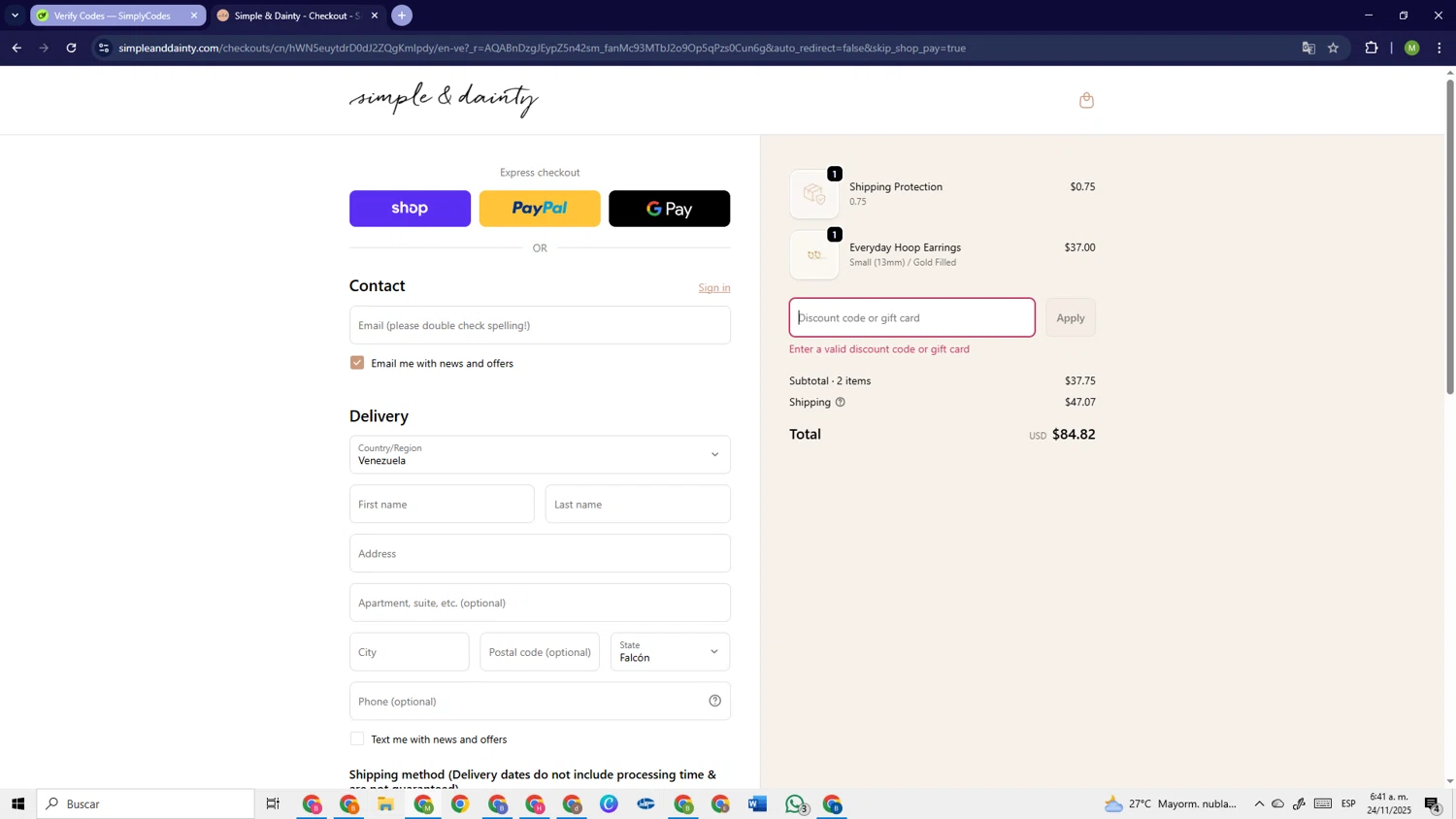 Simple & Dainty promo code screenshot showing code daintyclub applied at Simple & Dainty checkout page. Uploaded by SimplyCodes community member PrimeSage6924 on Nov 24, 2025