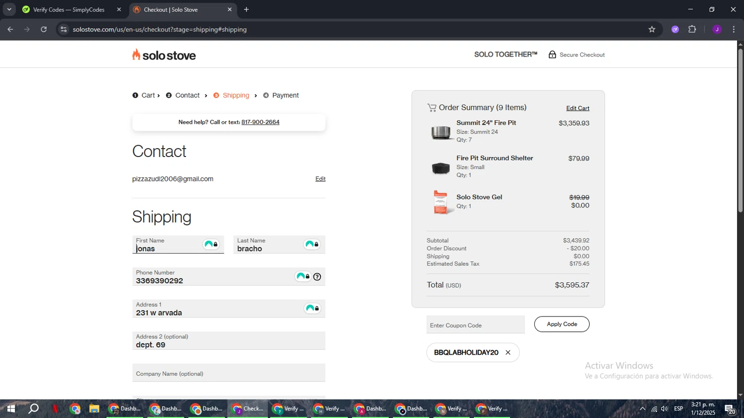 Solo Stove coupon code screenshot showing code BBQLABHOLIDAY20 applied at Solo Stove checkout page. Uploaded by SimplyCodes community member ComeBurra123 on Dec 1, 2025