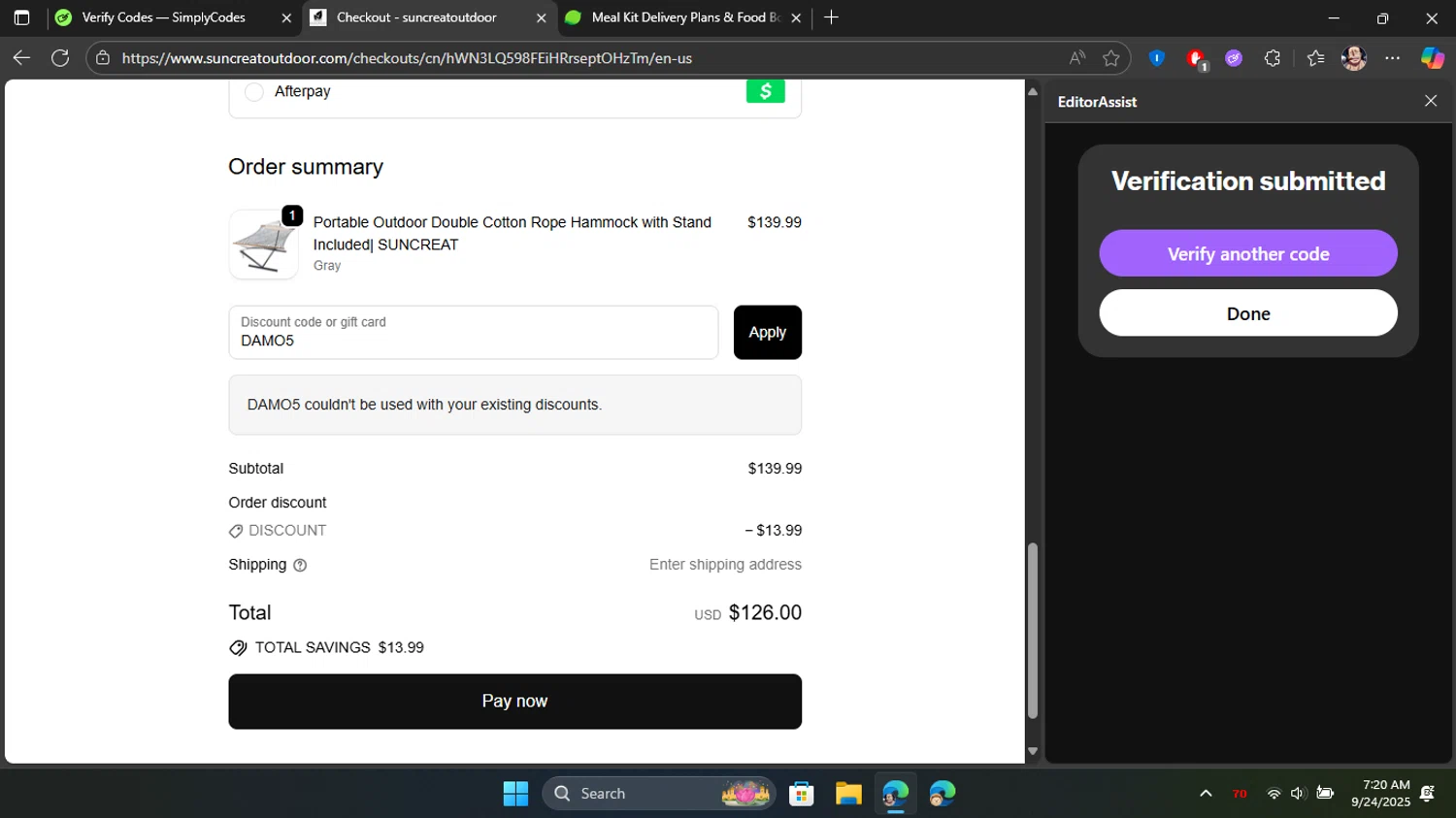 SUNCREAT promo code screenshot showing code DAMO5 applied at SUNCREAT checkout page. Uploaded by SimplyCodes community member Blackleg_Sanji on Sep 24, 2025
