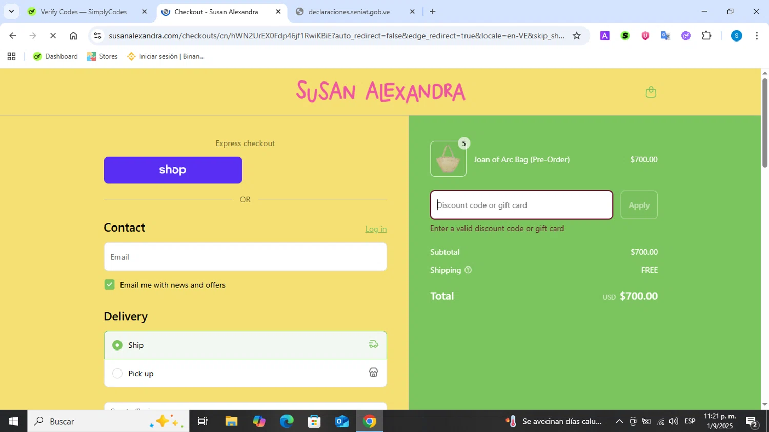 Susan Alexandra discount code screenshot showing code FLASH30 applied at Susan Alexandra checkout page. Uploaded by SimplyCodes community member Tsubaki on Sep 2, 2025