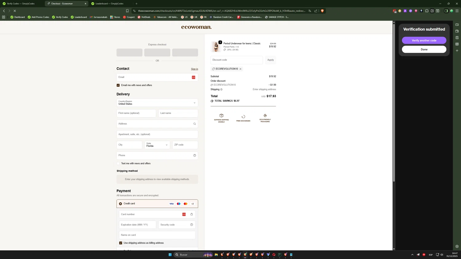 The Eco Woman checkout page showing The Eco Woman discount code box | Screenshot taken by SimplyCodes community member on Dec 31, 2025