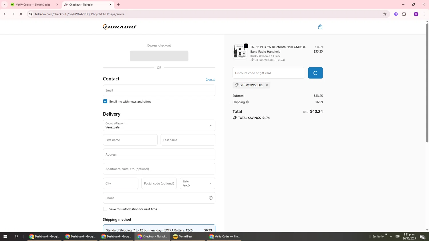 TIDRADIO discount code screenshot showing code giftwowscore applied at TIDRADIO checkout page. Uploaded by SimplyCodes community member ukemochi on Oct 26, 2025