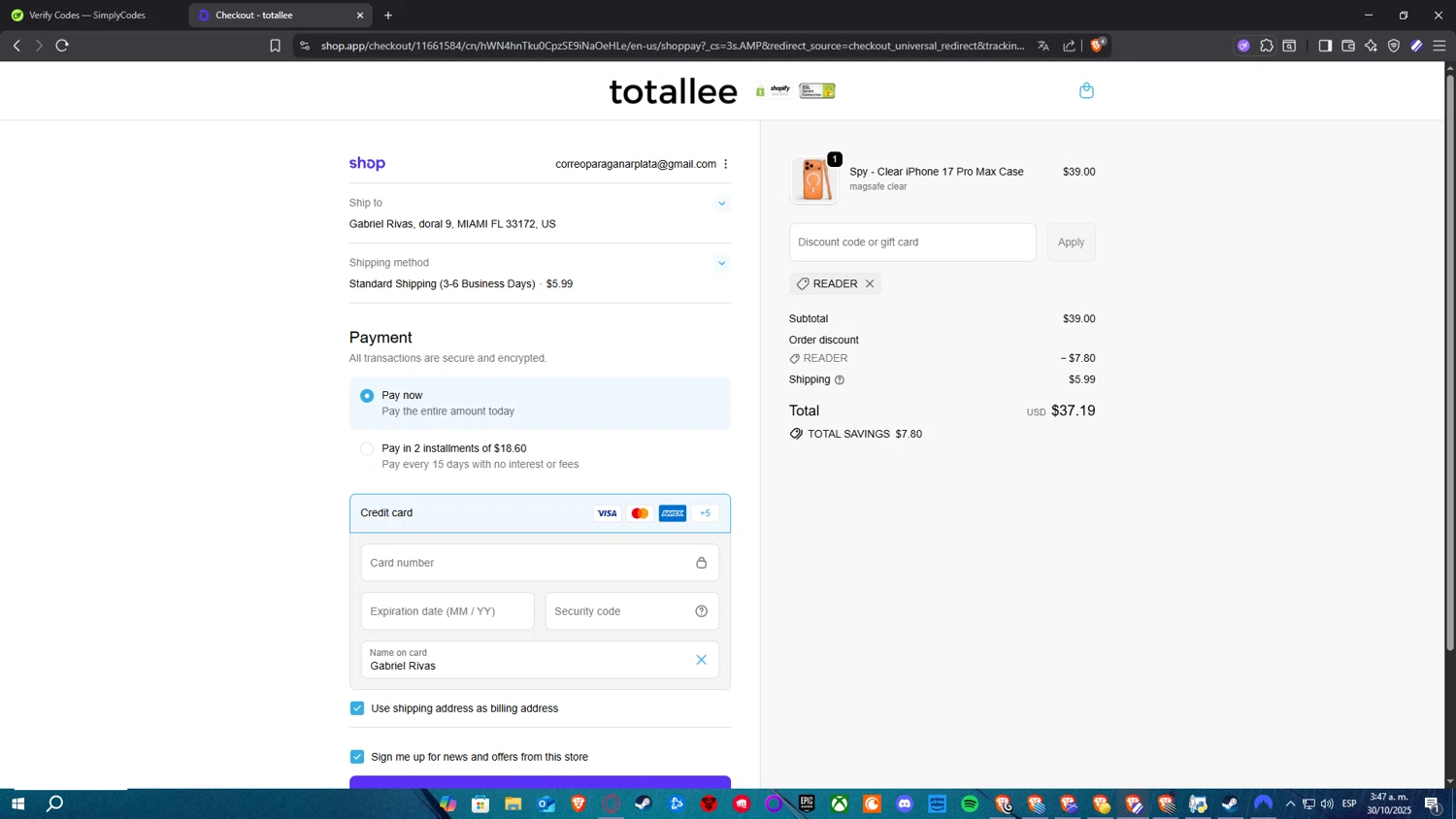 Totallee promo code screenshot showing code READER applied at Totallee checkout page. Uploaded by SimplyCodes community member ElPelao on Oct 30, 2025