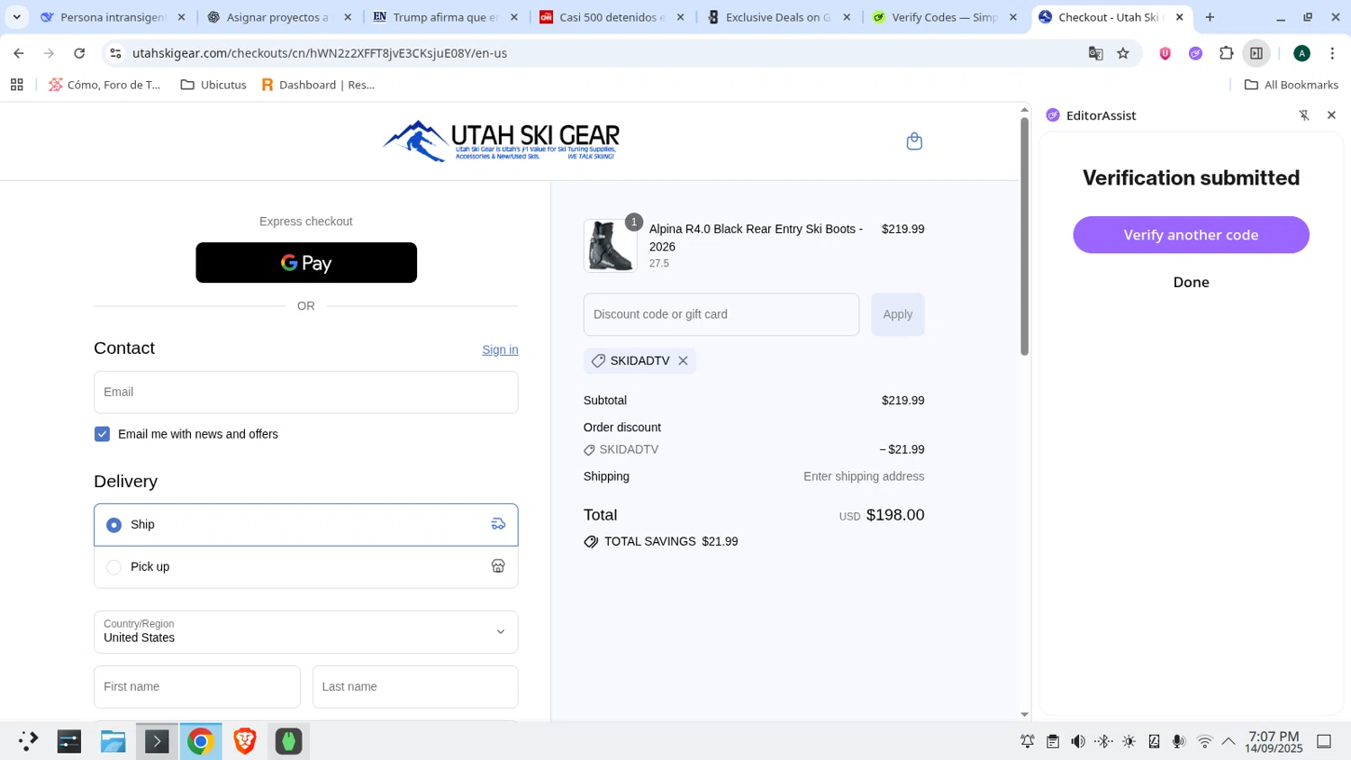 Utah Ski Gear discount code screenshot showing code SKIDADTV applied at Utah Ski Gear checkout page. Uploaded by SimplyCodes community member admeneses on Sep 14, 2025