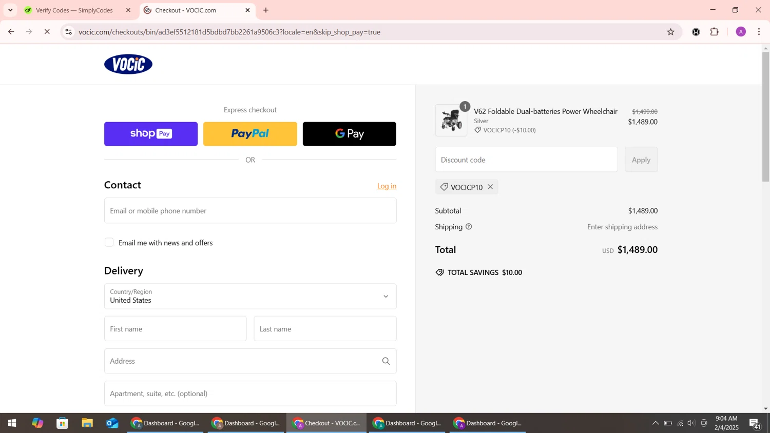 VOCIC promo code screenshot showing code VOCICP10 applied at VOCIC checkout page. Uploaded by SimplyCodes community member ShrewdMaverick9198 on Feb 4, 2025