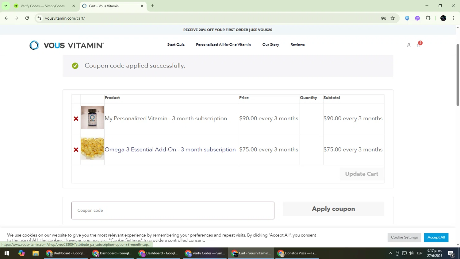 Vous Vitamin promo code screenshot showing code HONEY25 applied at Vous Vitamin checkout page. Uploaded by SimplyCodes community member CarmenVGR on Jun 27, 2025