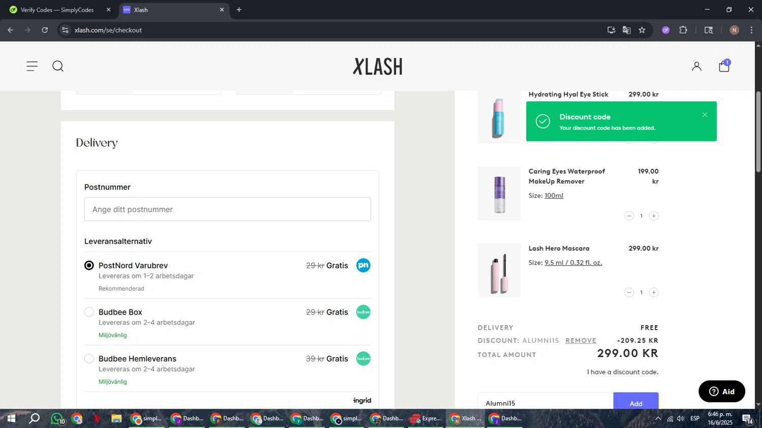 Xlash discount code screenshot showing code Alumni15 applied at Xlash checkout page. Uploaded by SimplyCodes community member DiscountPioneer2554 on Jun 16, 2025
