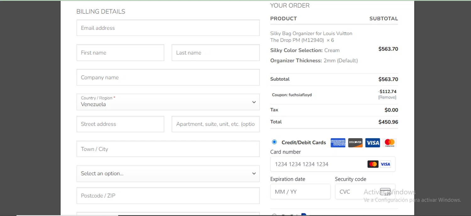 Zoomoni coupon code screenshot showing code FUCHSIAFLOYD applied at Zoomoni checkout page. Uploaded by SimplyCodes community member PromoWhiz6709 on Oct 12, 2025
