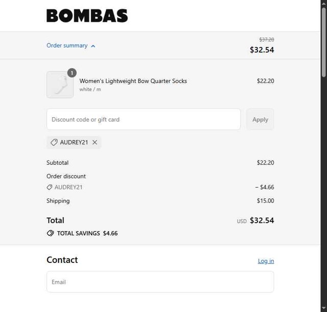 Bombas checkout page showing Bombas discount code box | Screenshot taken by SimplyCodes community member on Aug 27, 2025