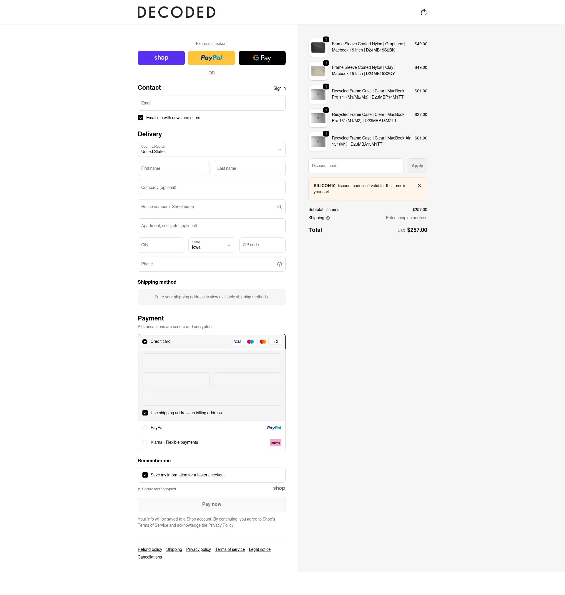 Decoded Bags checkout page showing Decoded Bags discount code box | Screenshot taken by SimplyCodes community member on Dec 29, 2025