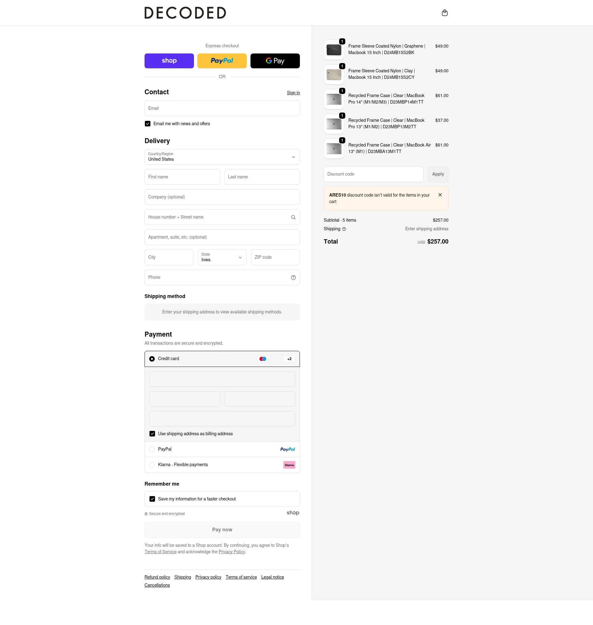 Decoded Bags checkout page showing Decoded Bags discount code box | Screenshot taken by SimplyCodes community member on Dec 29, 2025