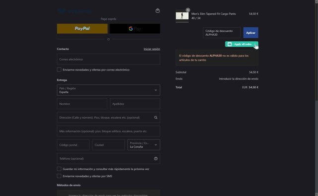 Dockers checkout page showing Dockers discount code box | Screenshot taken by SimplyCodes community member on Aug 28, 2025