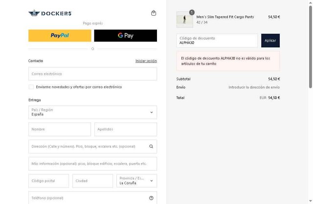 Dockers checkout page showing Dockers discount code box | Screenshot taken by SimplyCodes community member on Aug 19, 2025