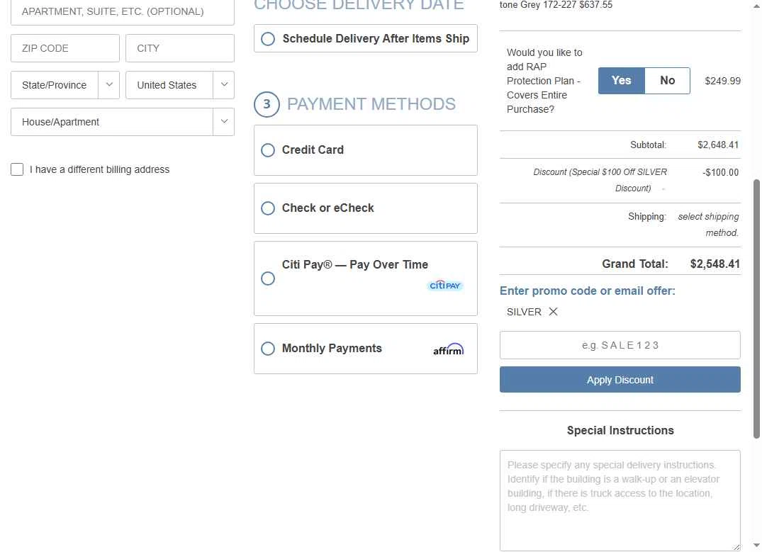 Emma Mason checkout page showing Emma Mason discount code box | Screenshot taken by SimplyCodes community member on Dec 15, 2025