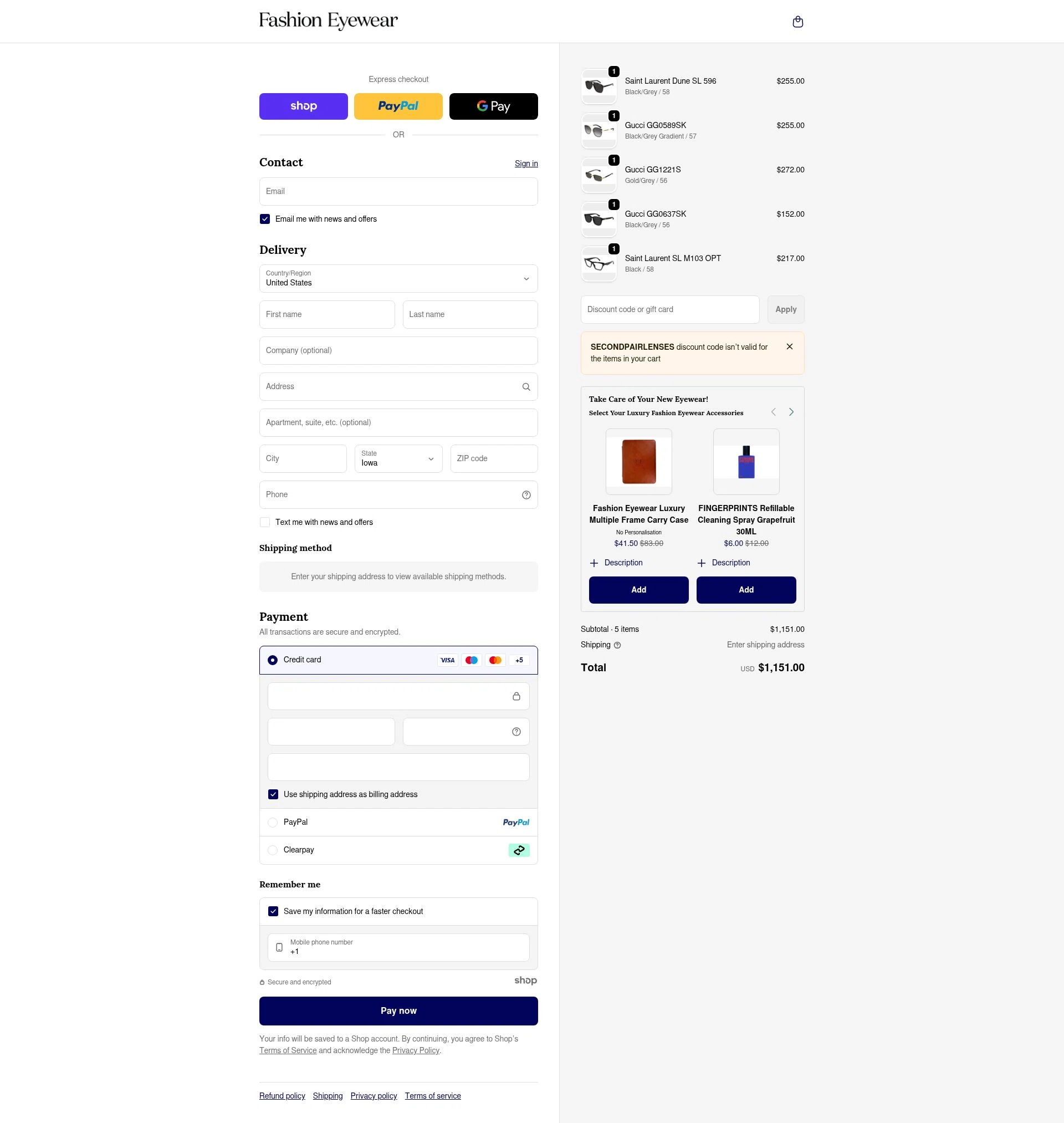 Fashion Eyewear checkout page showing Fashion Eyewear discount code box | Screenshot taken by SimplyCodes community member on Dec 25, 2025