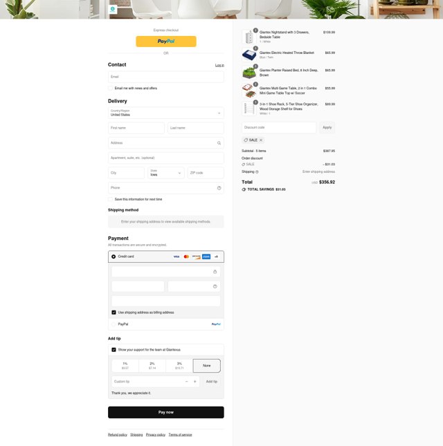 Giantex checkout page showing Giantex discount code box | Screenshot taken by SimplyCodes community member on Aug 30, 2025