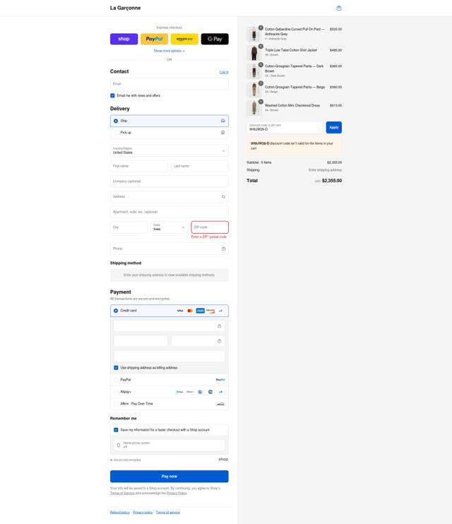 La Garconne checkout page showing La Garconne coupon code box | Screenshot taken by SimplyCodes community member on Aug 29, 2025