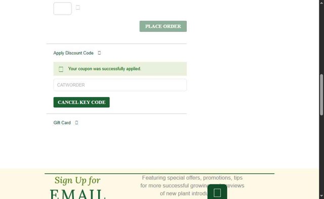 Logee's checkout page showing Logee's discount code box | Screenshot taken by SimplyCodes community member on Aug 6, 2025