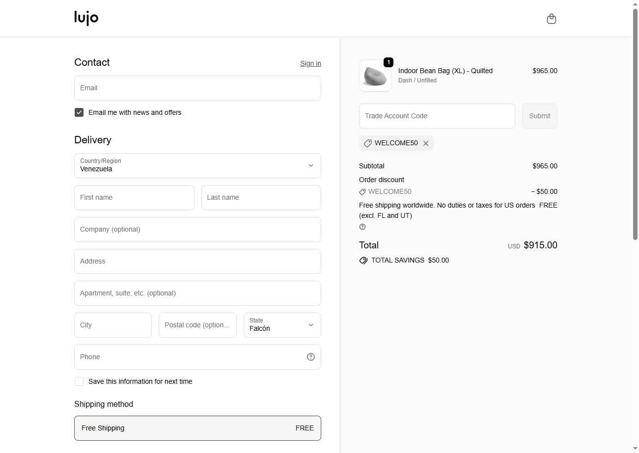 Lujo Living checkout page showing Lujo Living promo code box | Screenshot taken by SimplyCodes community member on Jan 10, 2026