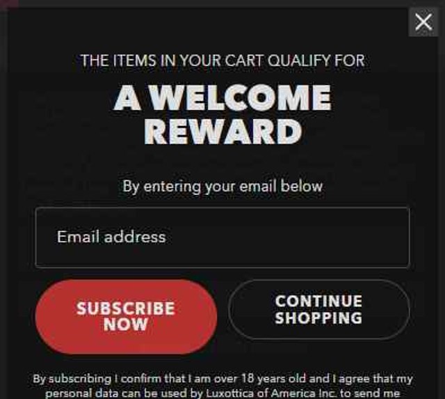 Oakley checkout page showing Oakley promo code box | Screenshot taken by SimplyCodes community member on Aug 19, 2025